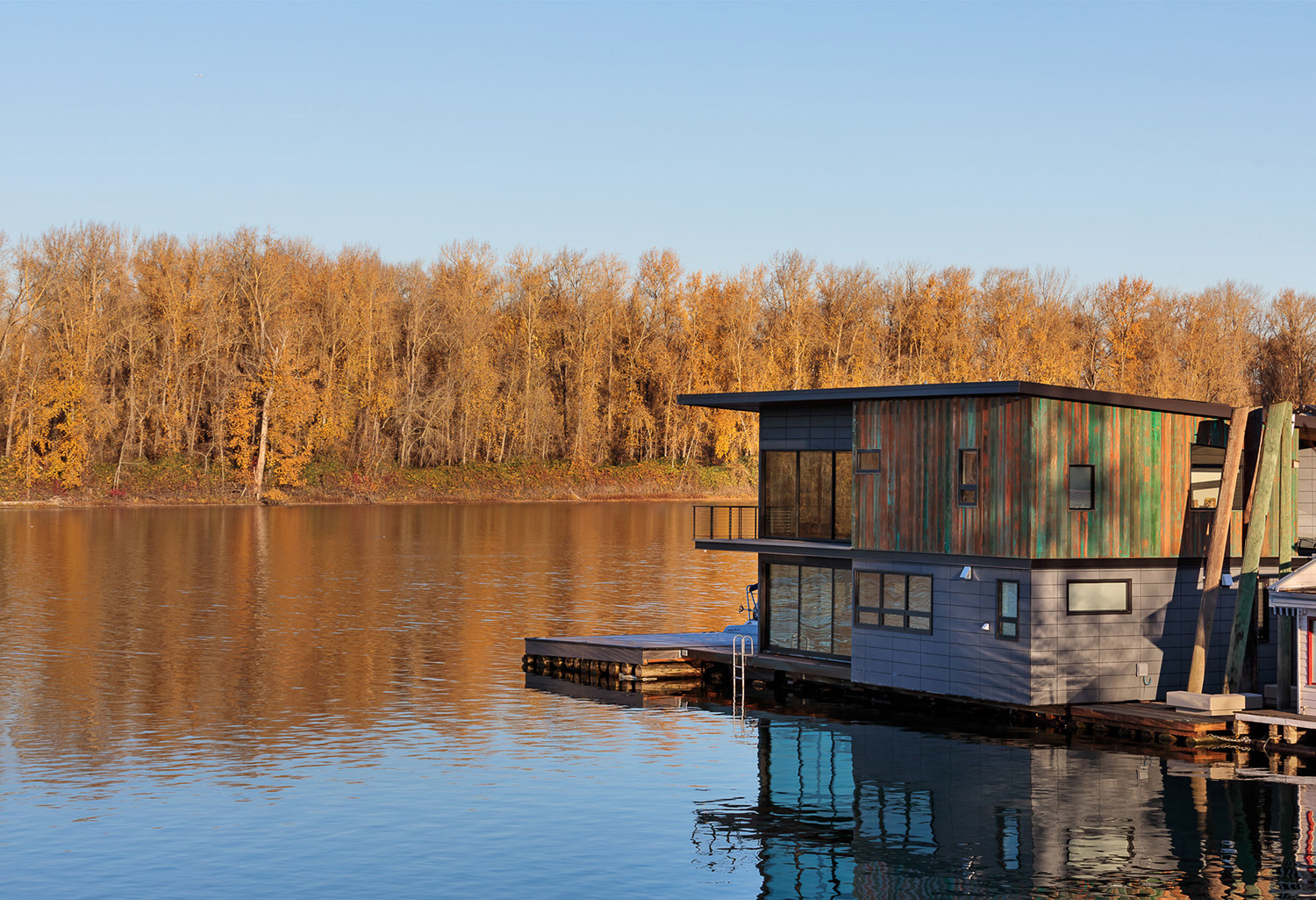 Modern-Float-1