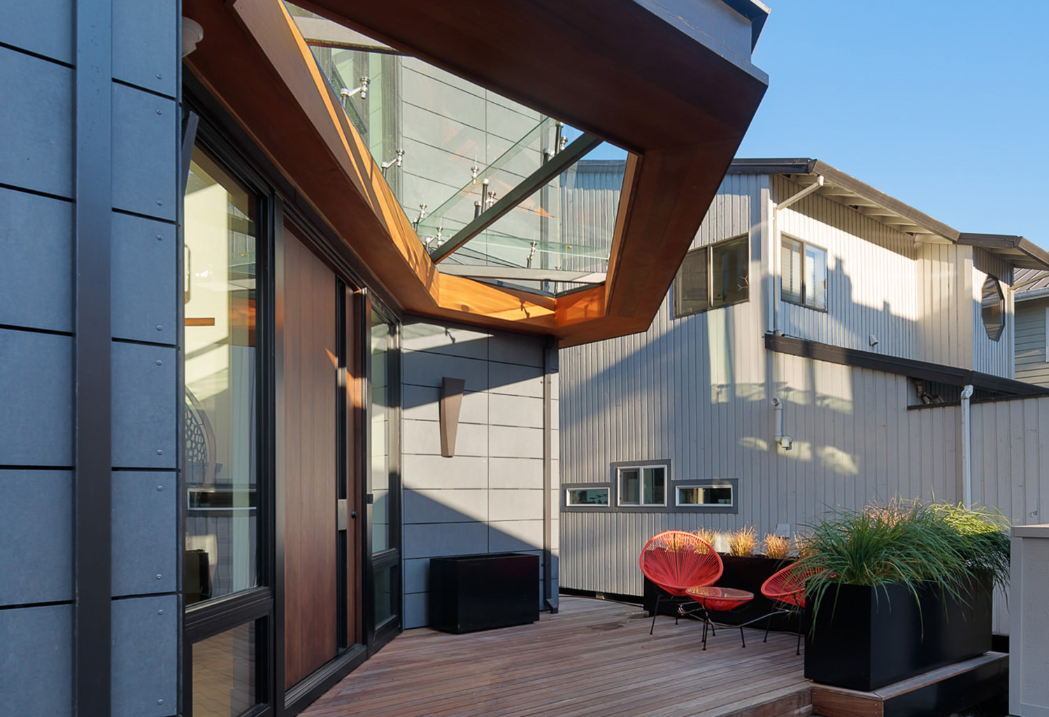 Modern-Float-2